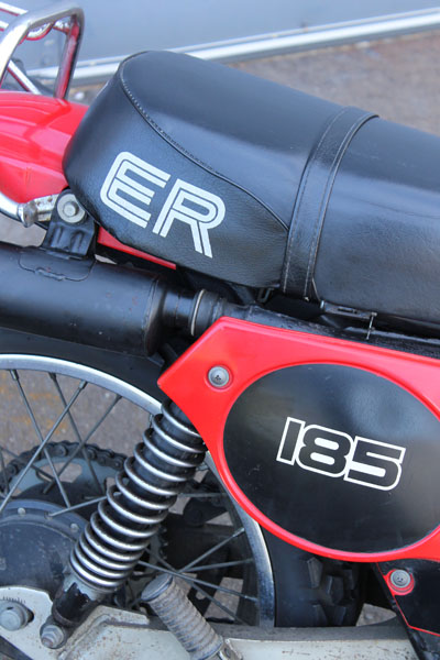 Suzuki
                TS185ER