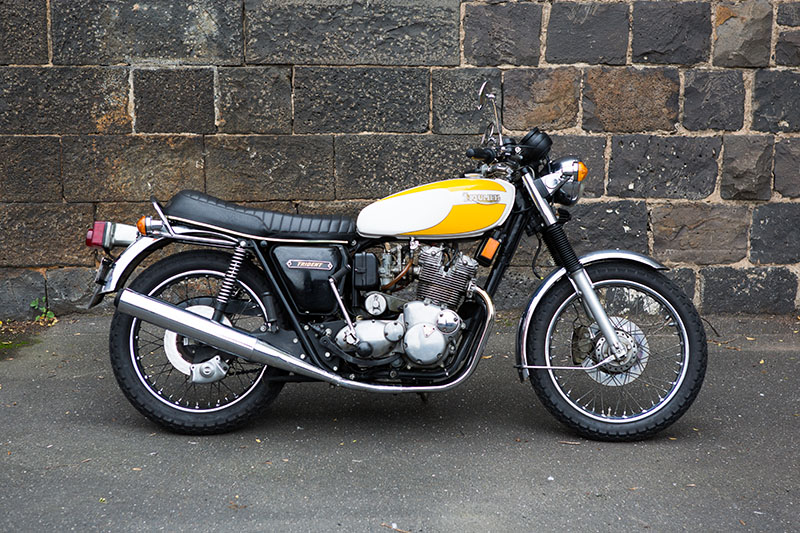 Triumph T160