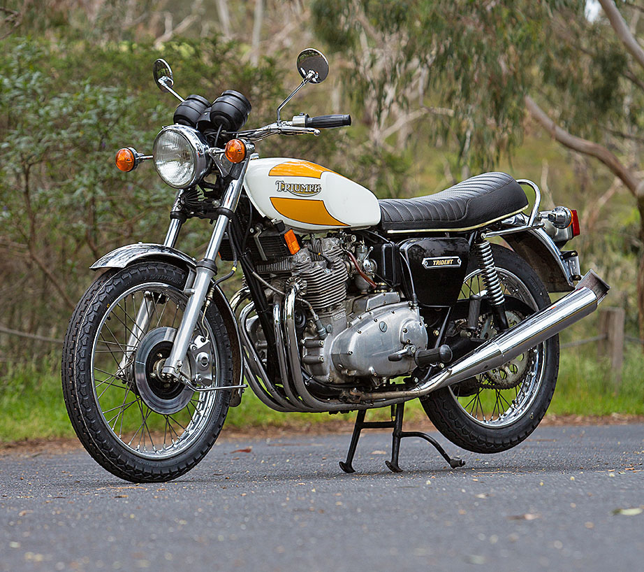 Triumph
                Trident T160