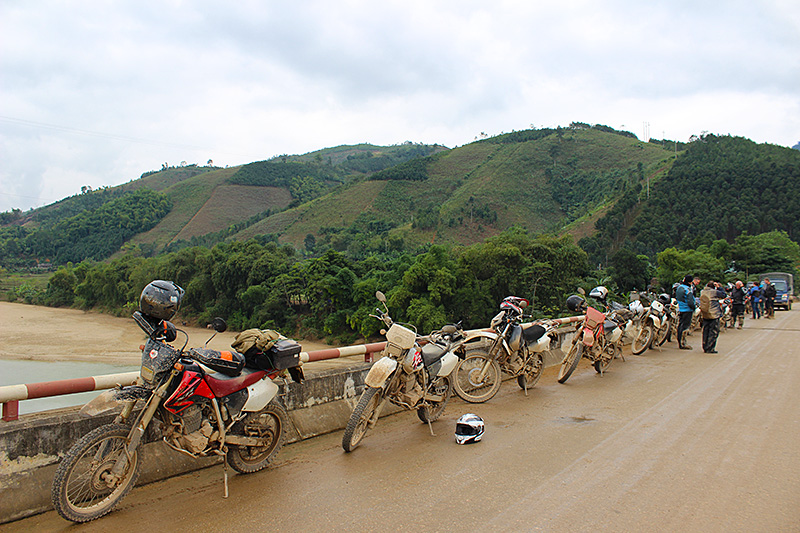 Vietnam motorcycle tour