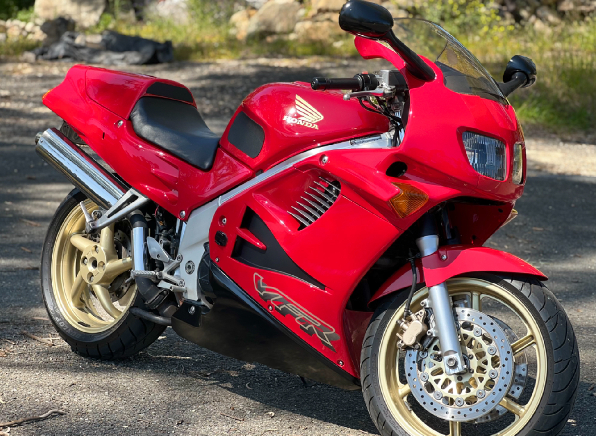 Honda
              VFR750 Rc36