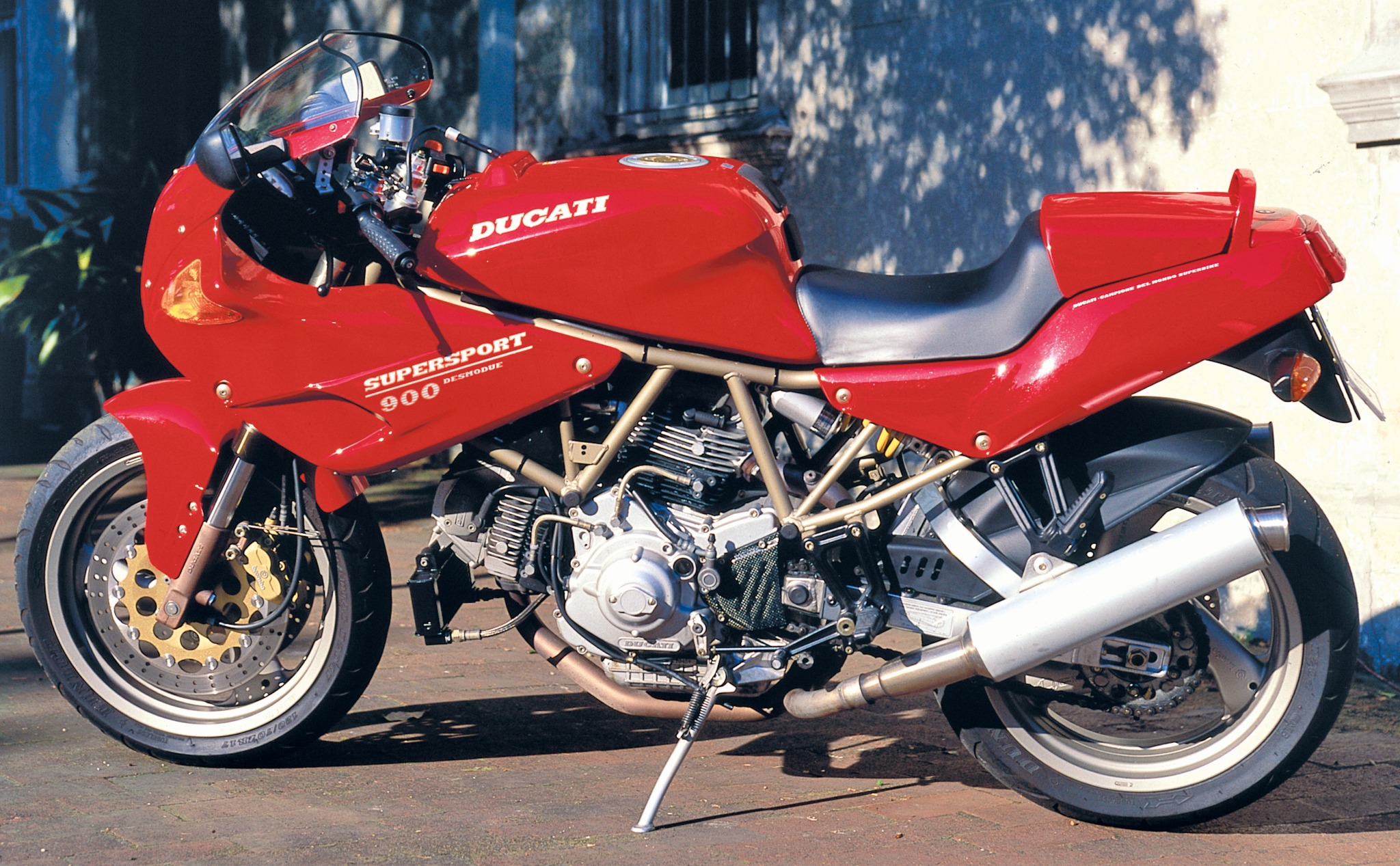 Ducati 900SS