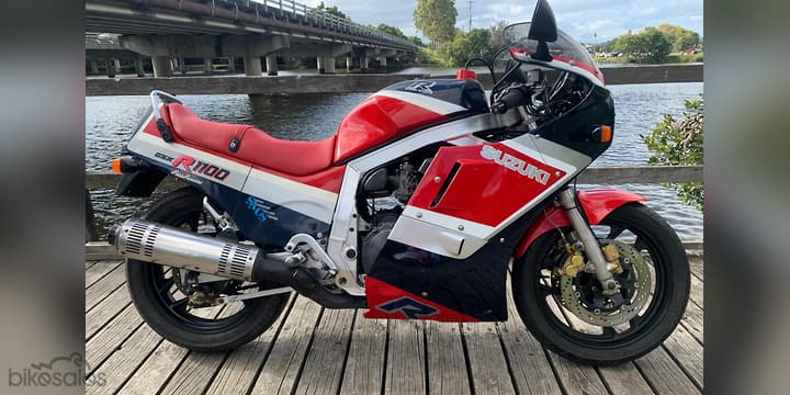 Suzuki
              GSX-R1100G