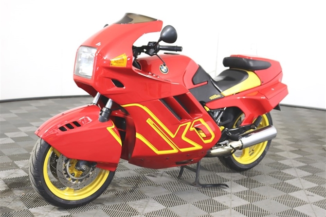 BMW K1