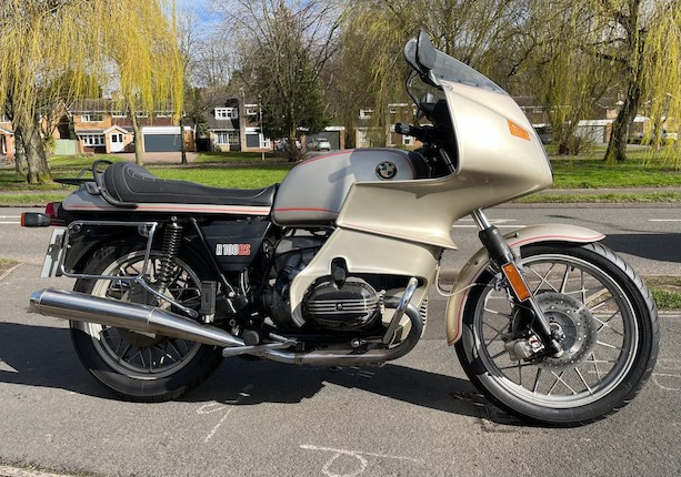 BMW
              r100RS