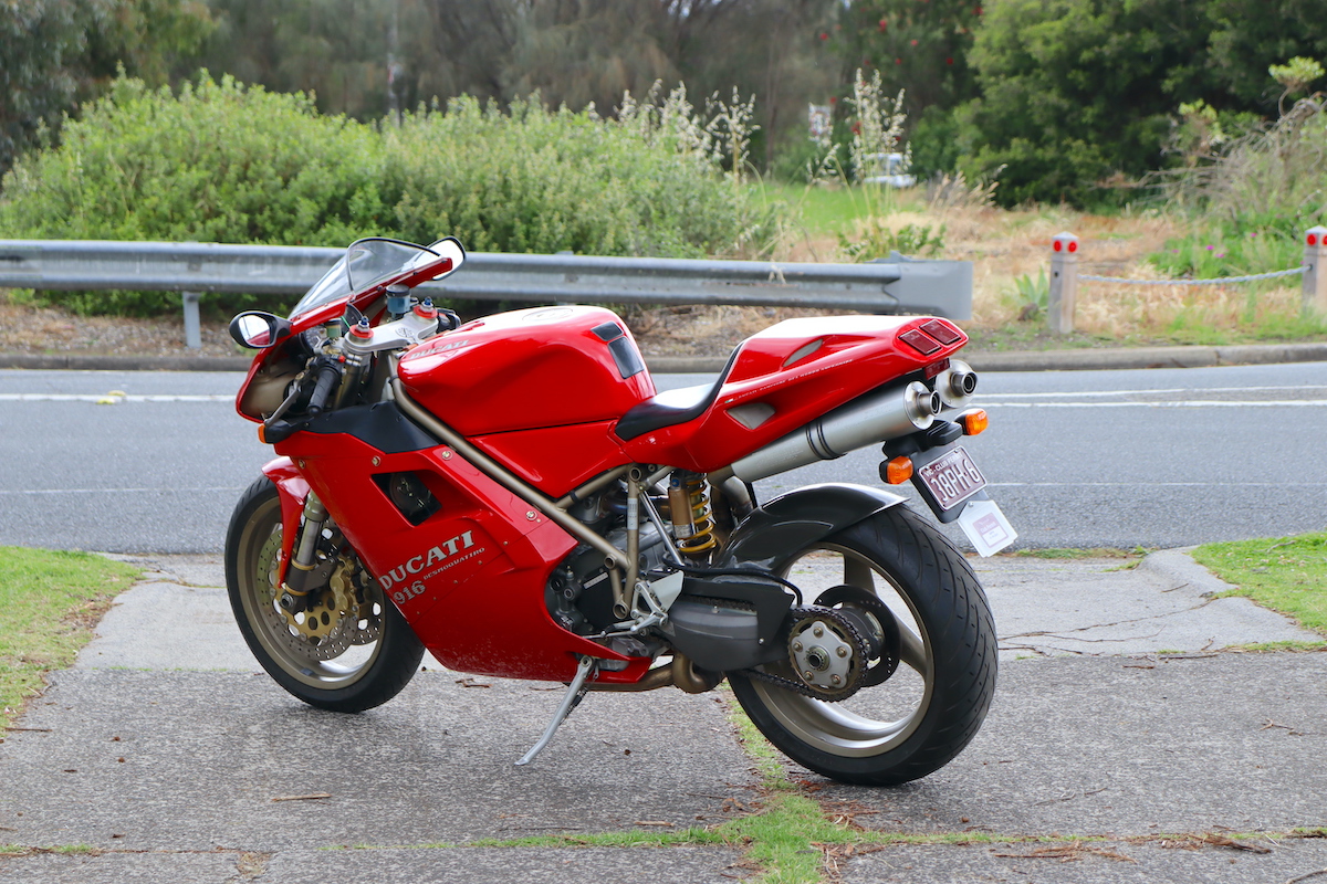 ducati 916