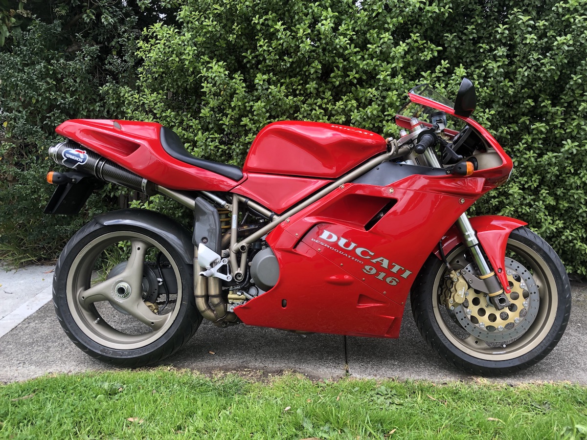 ducati 916