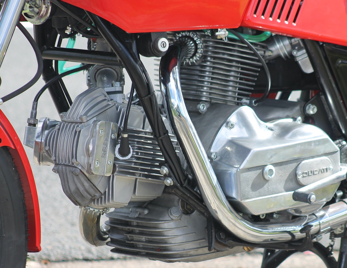 ducati 860 GT
              engine