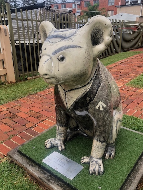 koala
              statue