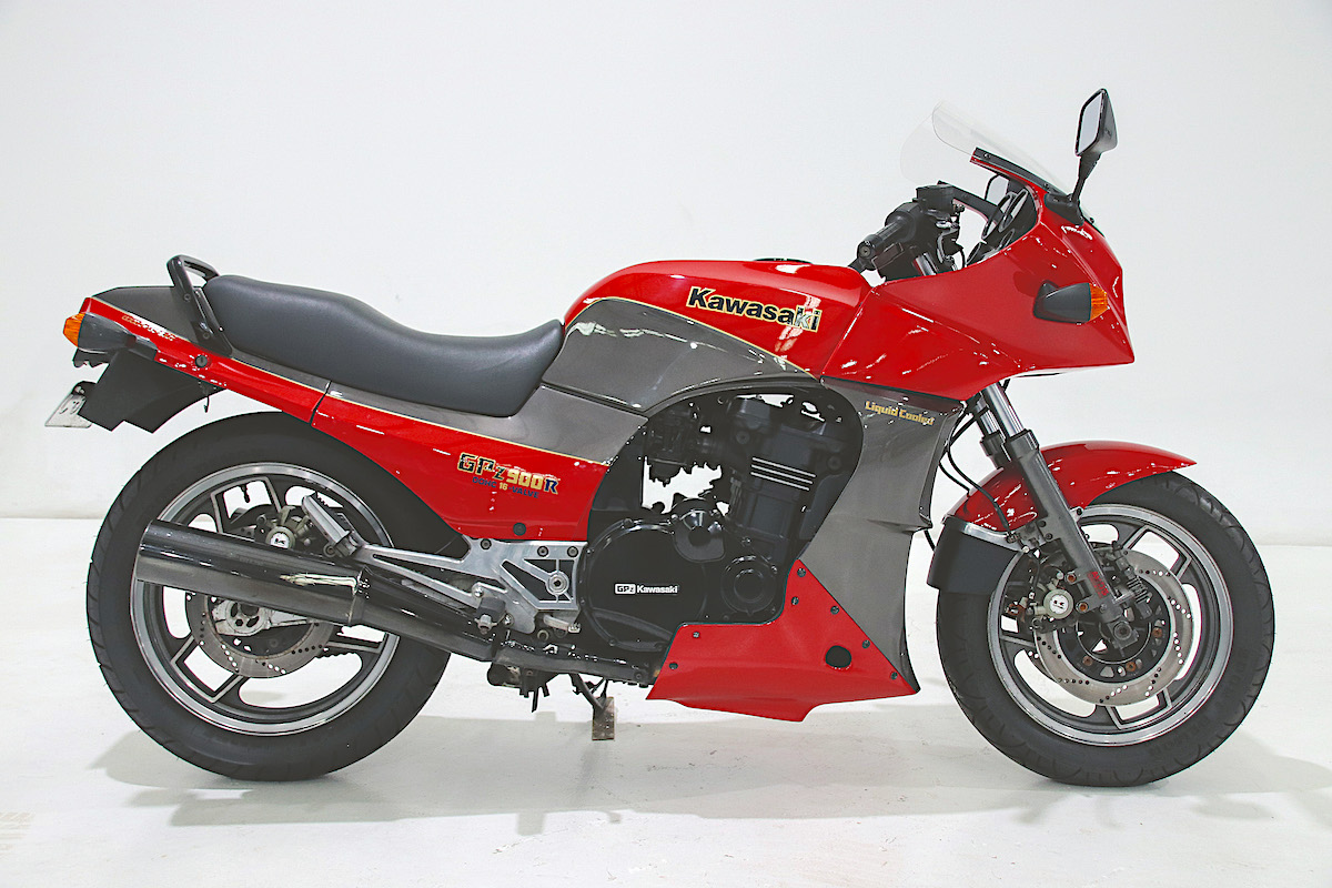 KAwasaki GPz900R