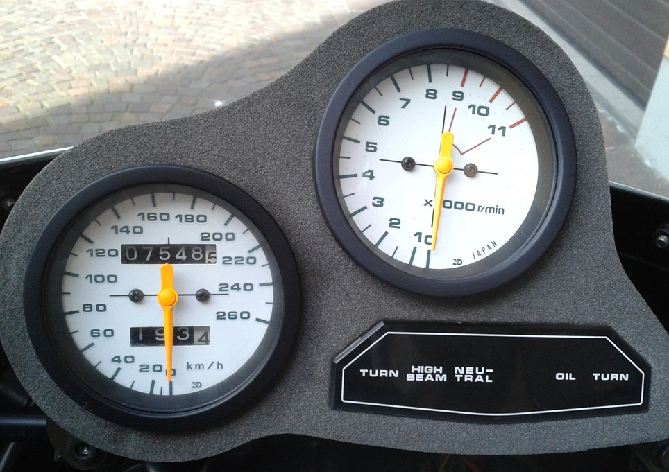 suzuki
              gsxr750