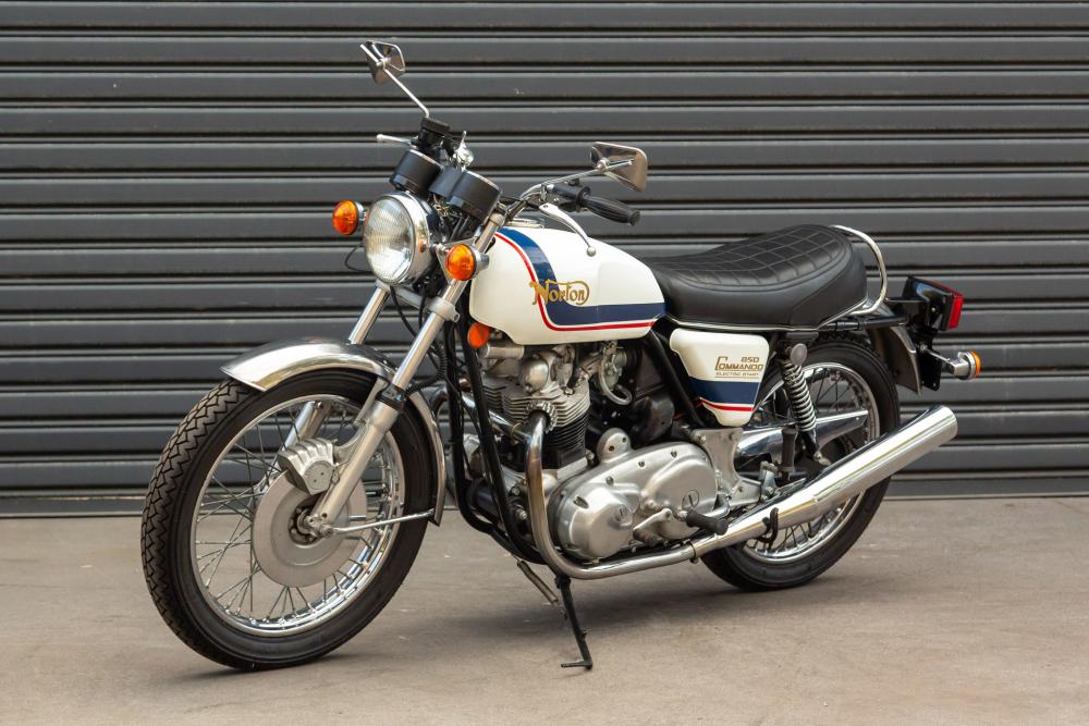 norton
                    commando