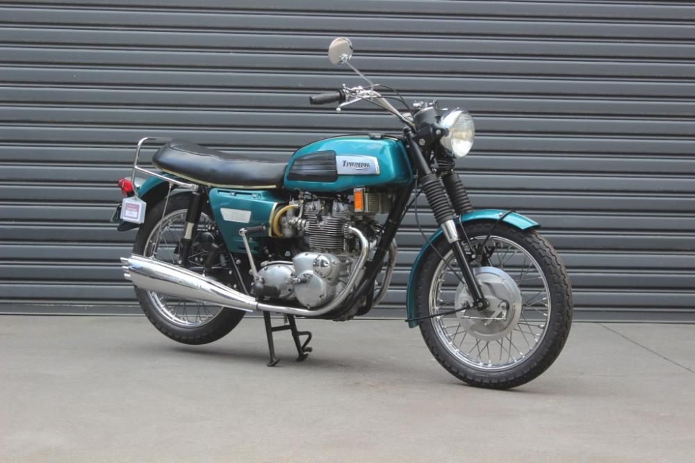 triumph t150
              trident