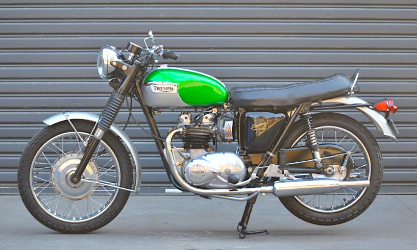 troiumph t100r daytona