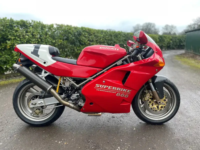 ducati 888